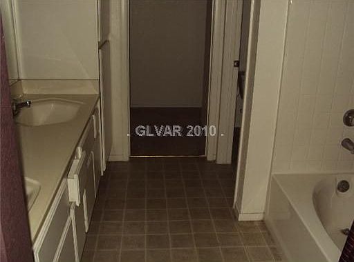 5th image of 251 S Green Valley Pkwy Unit 4212