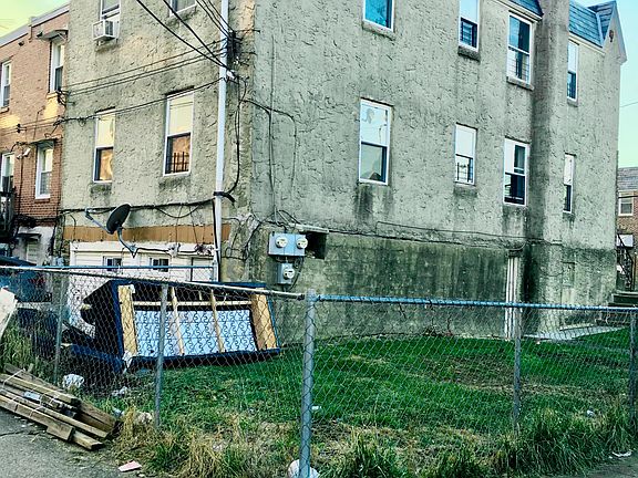2nd image of 6649 Sylvester St