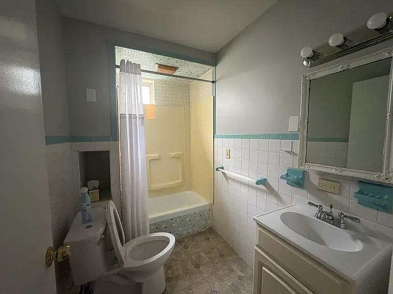 33 Elm St #1 — Photo 4