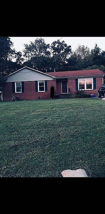 2nd image of 740 Pearce Way
