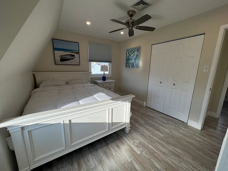 4010 W Brigantine Ave — Photo 4
