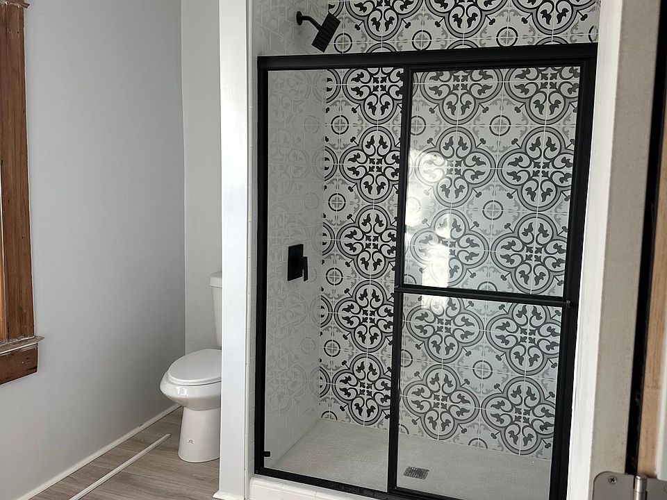 1st image of 1911 P St #2