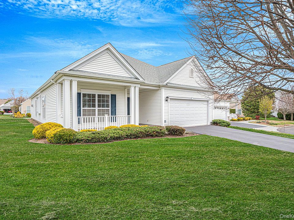 1st image of 16 Oakhurst Court