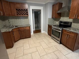 207 Helen St #1, Hamden, CT 06514