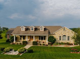 108 Wood Ridge Rd, Anamosa, IA 52205
