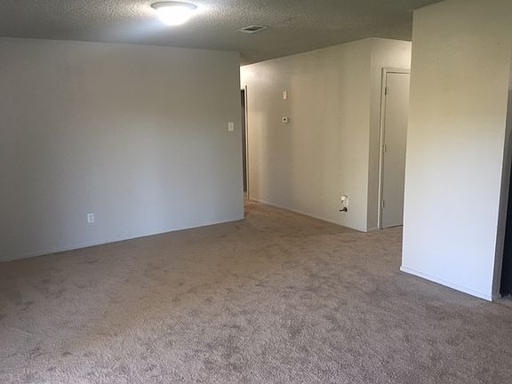 4th image of 708 Primrose Dr