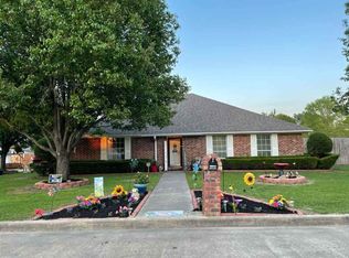 12 Wilder Pl, Hooks, TX 75561