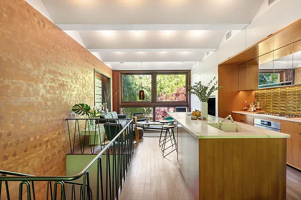 Rented by Compass | media 73