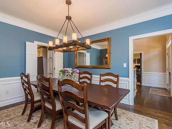 4th image of 3055 Arbor Woods Dr
