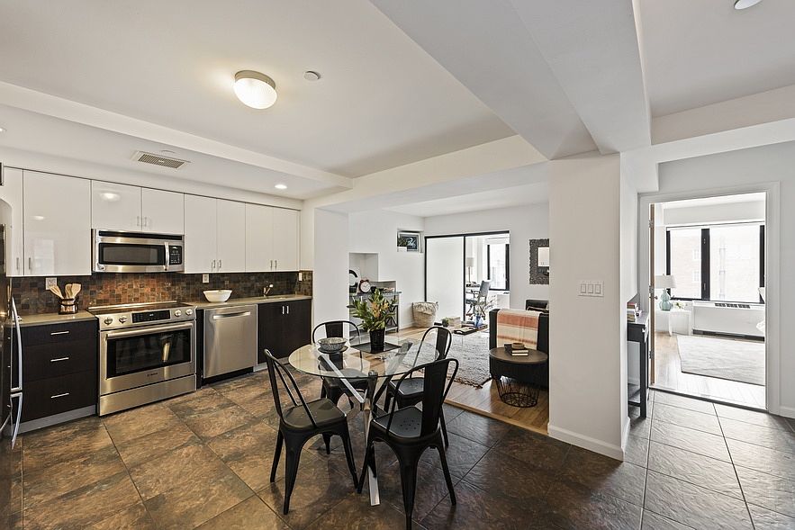 1st image of 189 Avenue C APT 8E