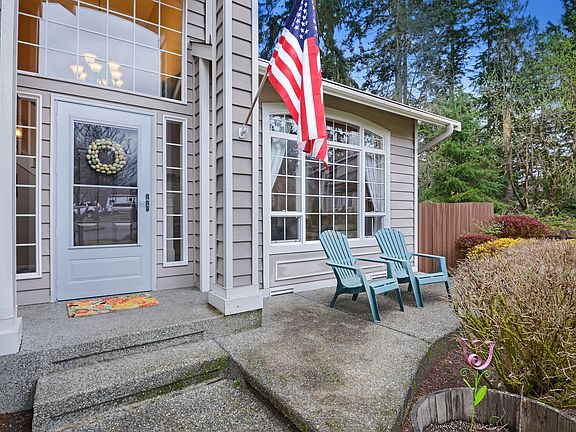 3rd image of 3106 140th Pl SE
