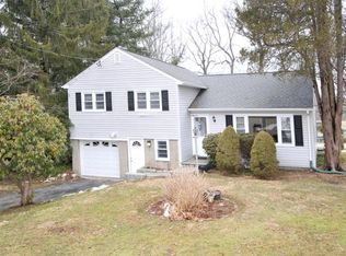 118 Gay Ridge Rd, Yorktown Heights, NY 10598