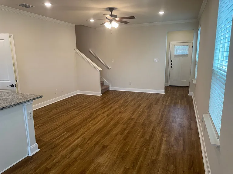 10318 Lynwood Br #102 — Photo 5