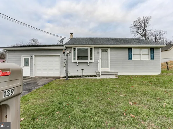 139 W Ridge Rd, Elizabethtown, PA 17022