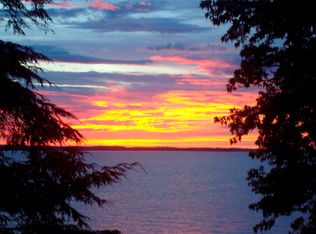 927 Georgia Shore Rd, Milton, VT 05468