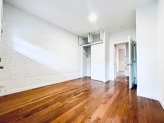 5th image of 283 Kingsland Ave #1