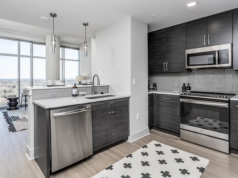 511 Fayetteville St — Photo 1