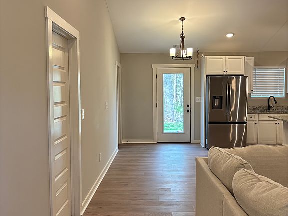 2nd image of 76 E Ranchette Rd