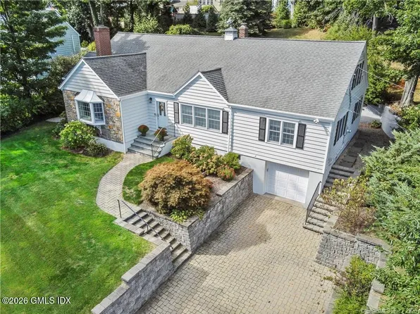 13 Hickory Dr, Greenwich, CT 06831