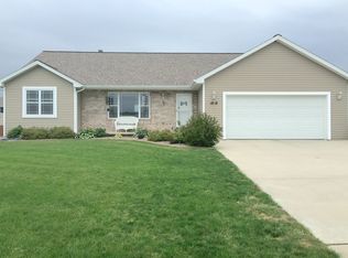 1878 Golden Bell Dr, Suamico, WI 54173