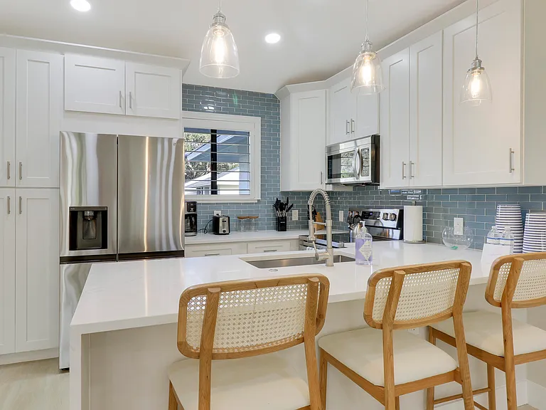 523 Club Dr — Photo 14