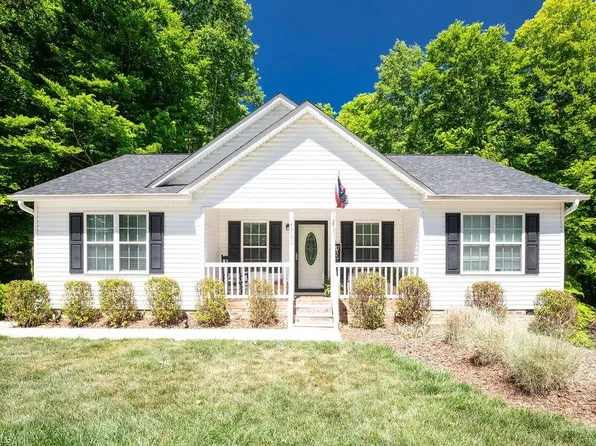 4738 Colonial Cir, Trinity, NC 27370