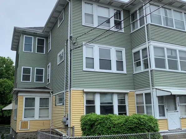 302 Burnside Ave Floor 2, Woonsocket, RI 02895