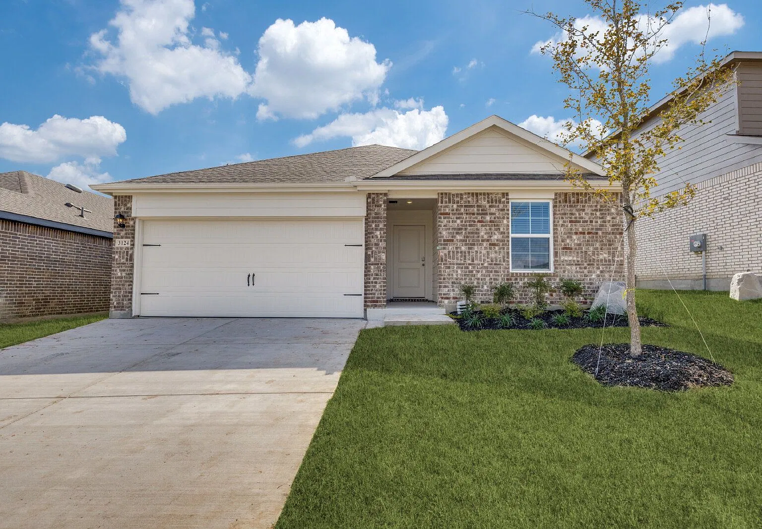4 bed, 2.5 bath, 1875 sqft, $1,950 — Photo 1
