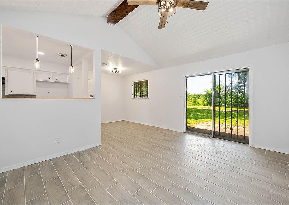 1st image of 10546 Pleasanton Dr