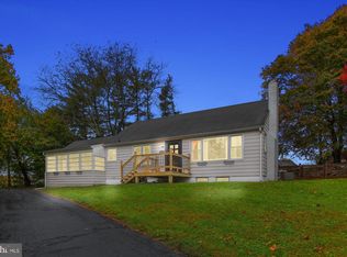 684 Valley Rd, York, PA 17403