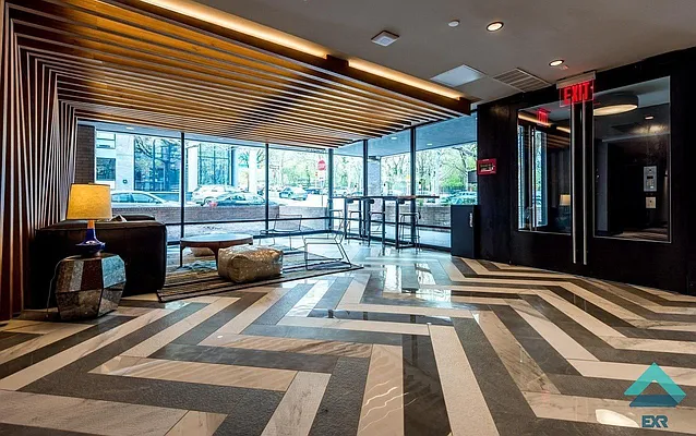 Rented by EXR | media 111