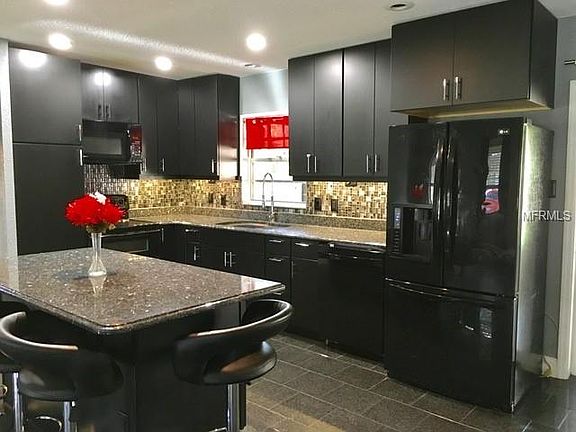 5th image of 6402 Santa Monica Dr