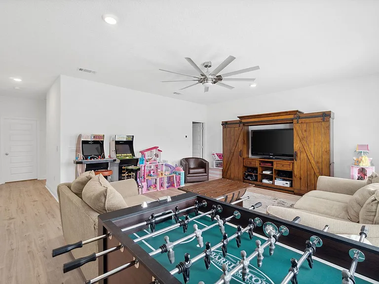 627 Las Roblas Grande Dr — Photo 18