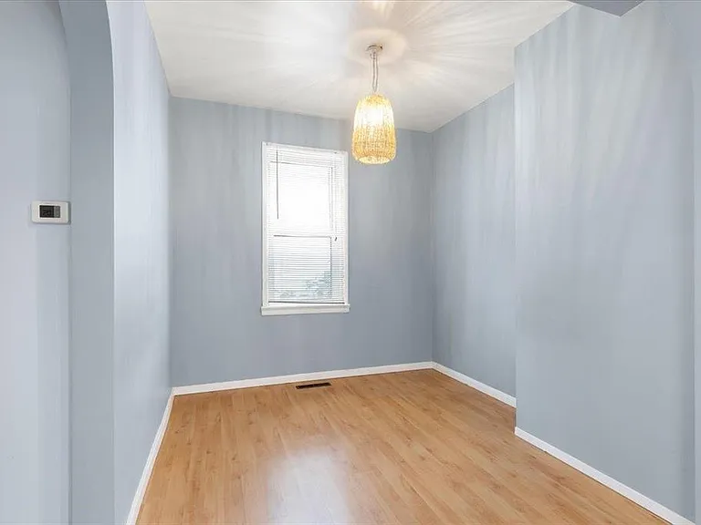 694 Valour Rd #694 — Photo 11