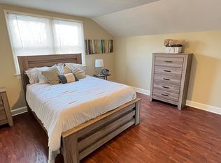 16 Ridgeway Rd, Cincinnati, OH 45216