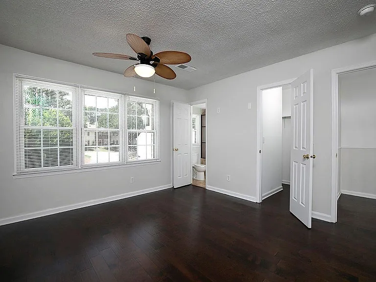 1018 Old Holcomb Bridge Rd — Photo 18