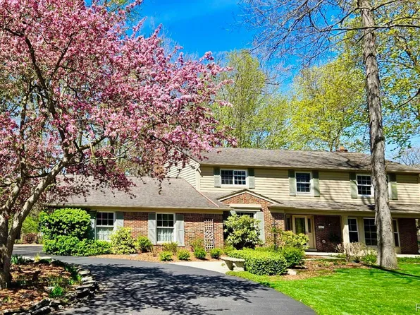 28533 Salem Rd, Farmington Hills, MI 48334