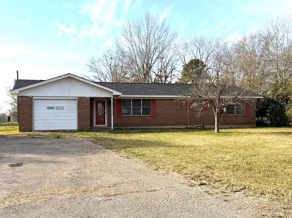 656 State Highway 87 S #S, Center, TX 75935