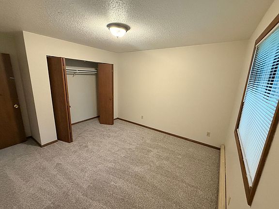 3rd image of 608 Johns Dr #B