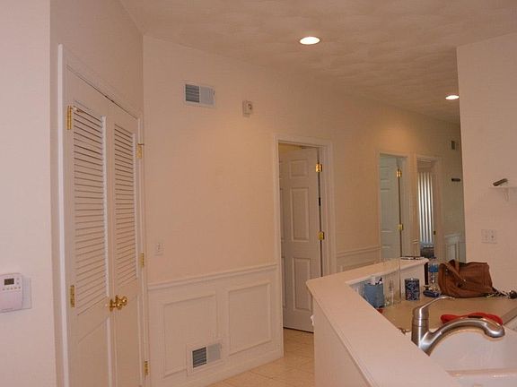 4th image of 89 Hoffman Ave #89