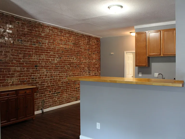 4261 Russell Blvd — Photo 5