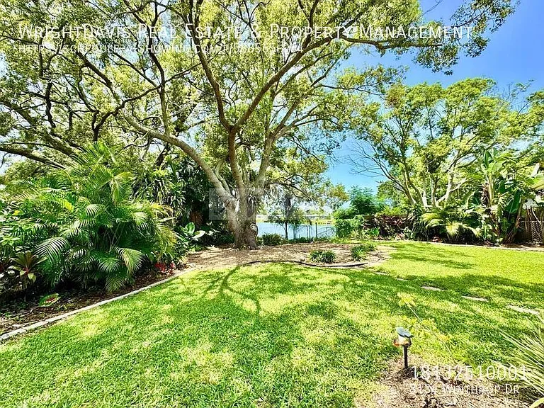 8134 Winthrop Dr — Photo 41