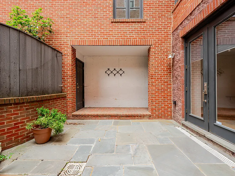 444 M St NW #1 — Photo 16