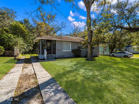 2nd image of 5607 MINOSA Circle E