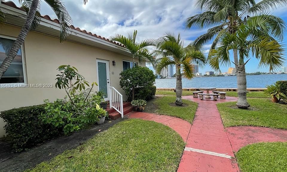 1st image of 2160 Bay Dr APT 1-7