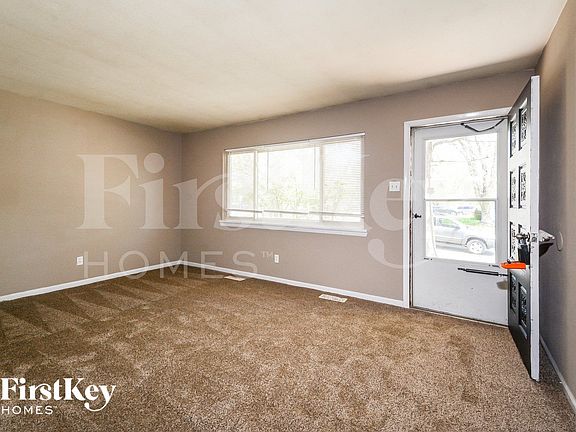 3rd image of 712 Undercliff Dr