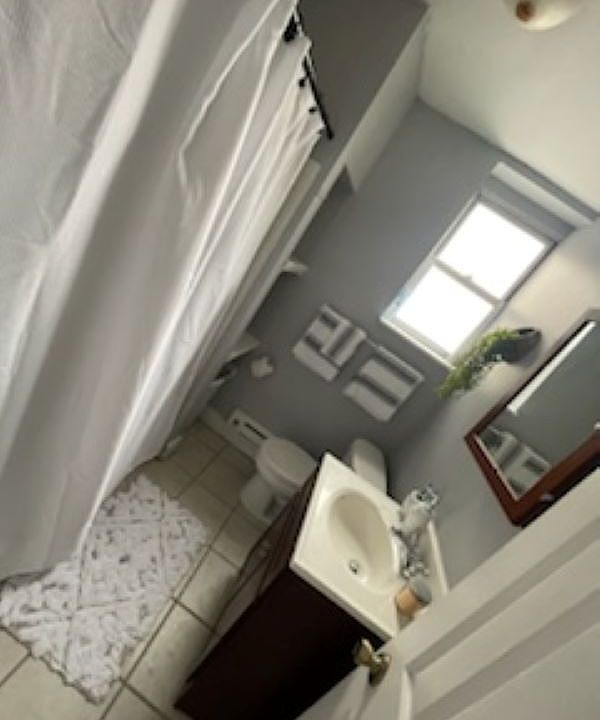Bathroom with full tub/shower