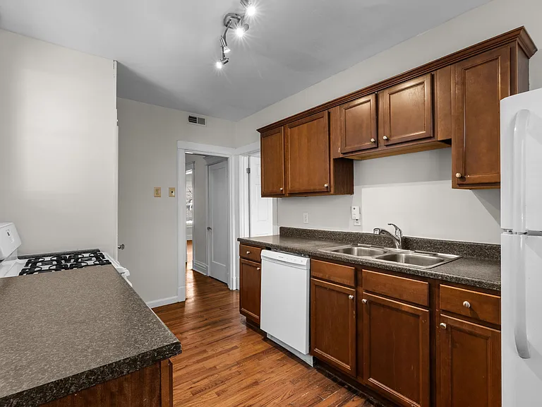 733 Heman Ave #3 — Photo 17