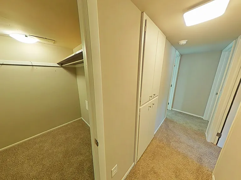 Woodland Reserve Apartments — Photo 58