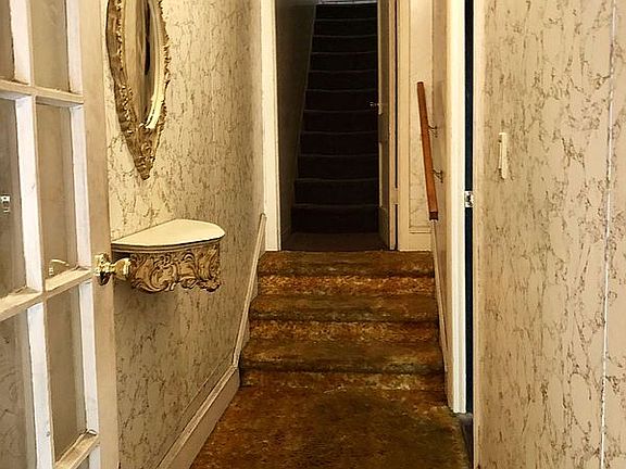 2nd image of 2071 Bay Ridge Ave #2